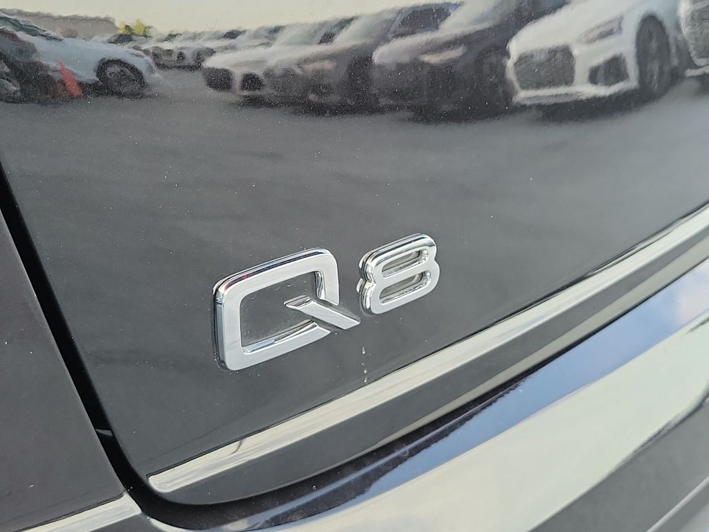 Thumbnail: 2023 Audi Q8 - 24