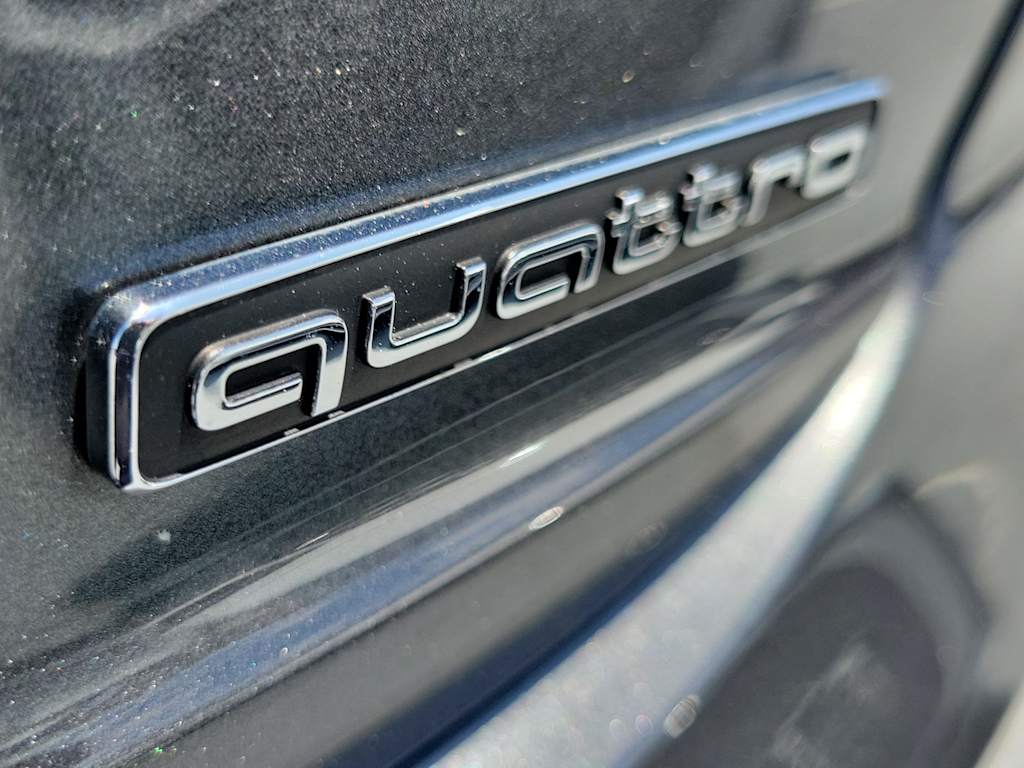 Thumbnail: 2023 Audi Q8 - 7