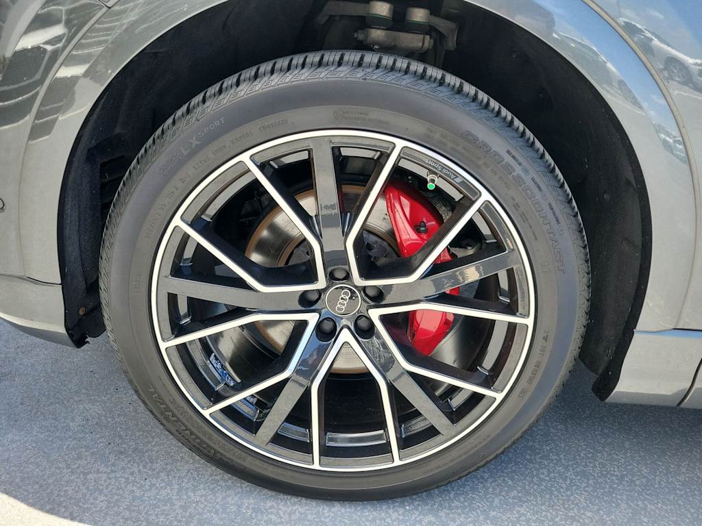 Thumbnail: 2023 Audi Q8 - 8