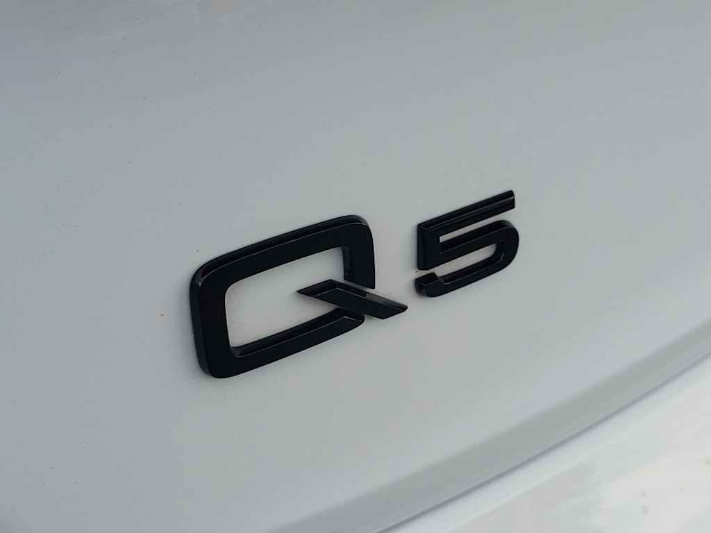 Thumbnail: 2023 Audi Q5 - 23