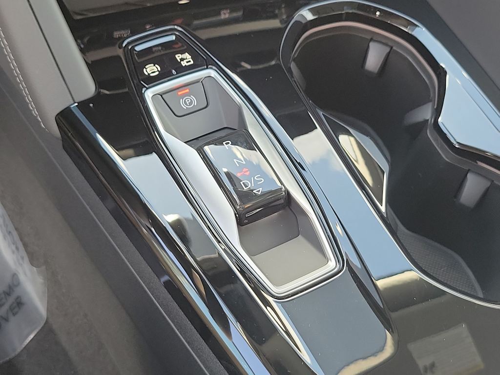 Thumbnail: 2025 Audi Q5 - 15