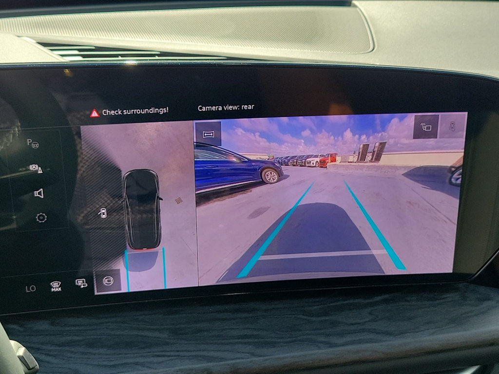 Thumbnail: 2025 Audi Q5 - 26