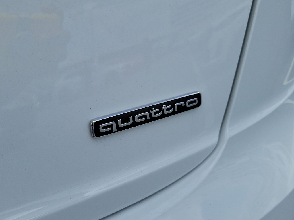 Thumbnail: 2025 Audi Q8 - 7