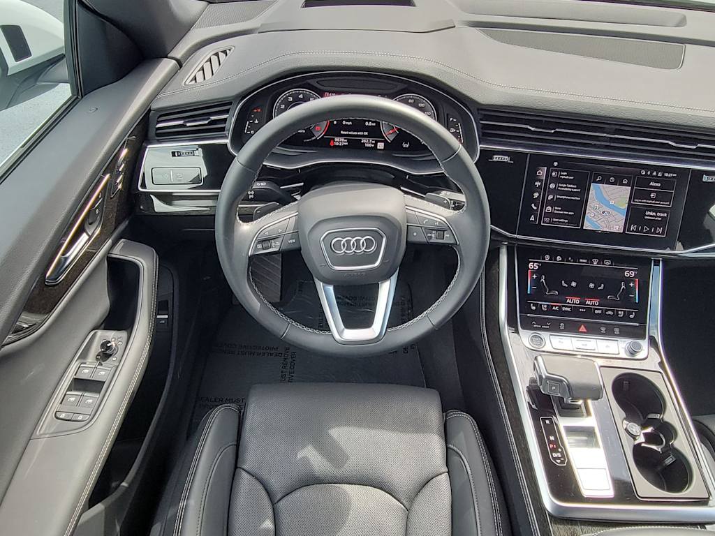 Thumbnail: 2025 Audi Q8 - 9