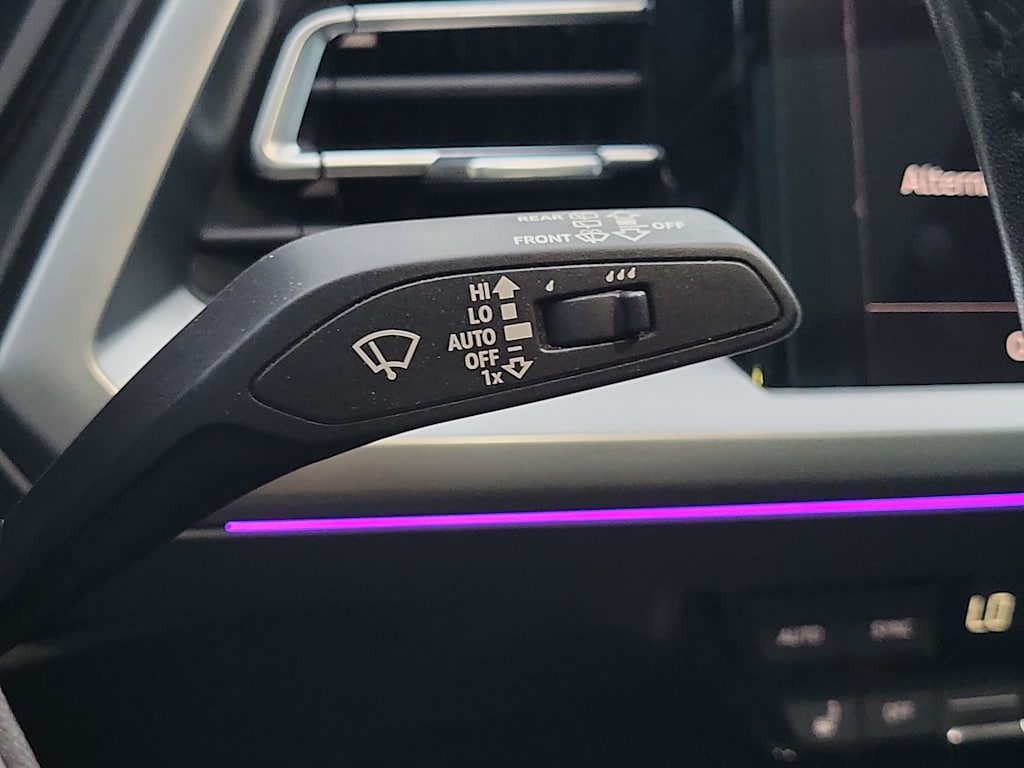 Thumbnail: 2023 Audi Q4 e-tron - 31