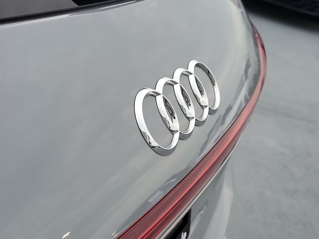 Thumbnail: 2023 Audi Q4 e-tron - 7