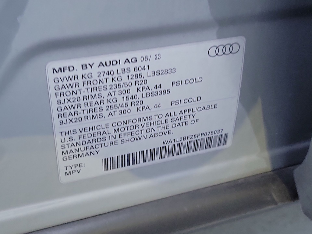Thumbnail: 2023 Audi Q4 e-tron - 20