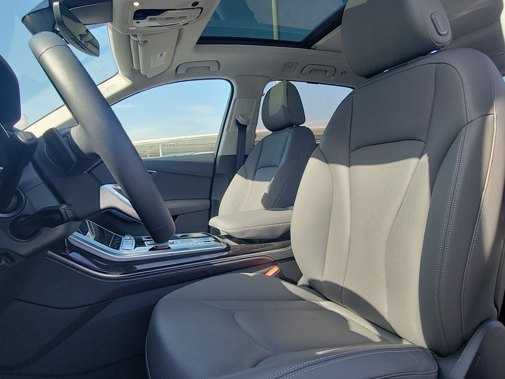Thumbnail: 2026 Audi Q7 - 10