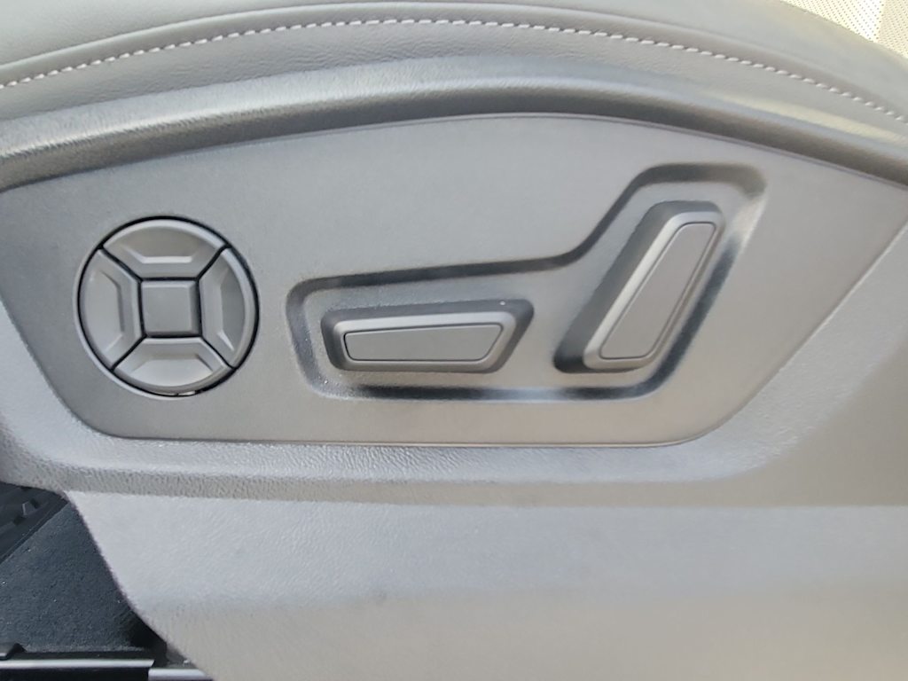 Thumbnail: 2026 Audi Q7 - 25