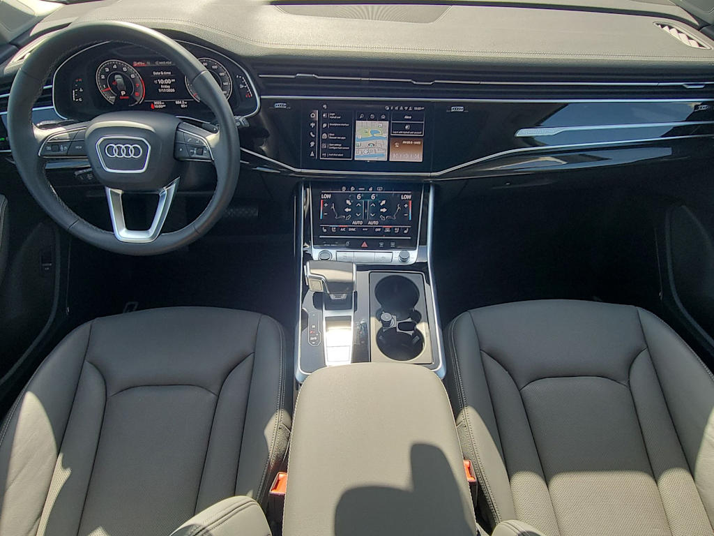 Thumbnail: 2026 Audi Q7 - 9