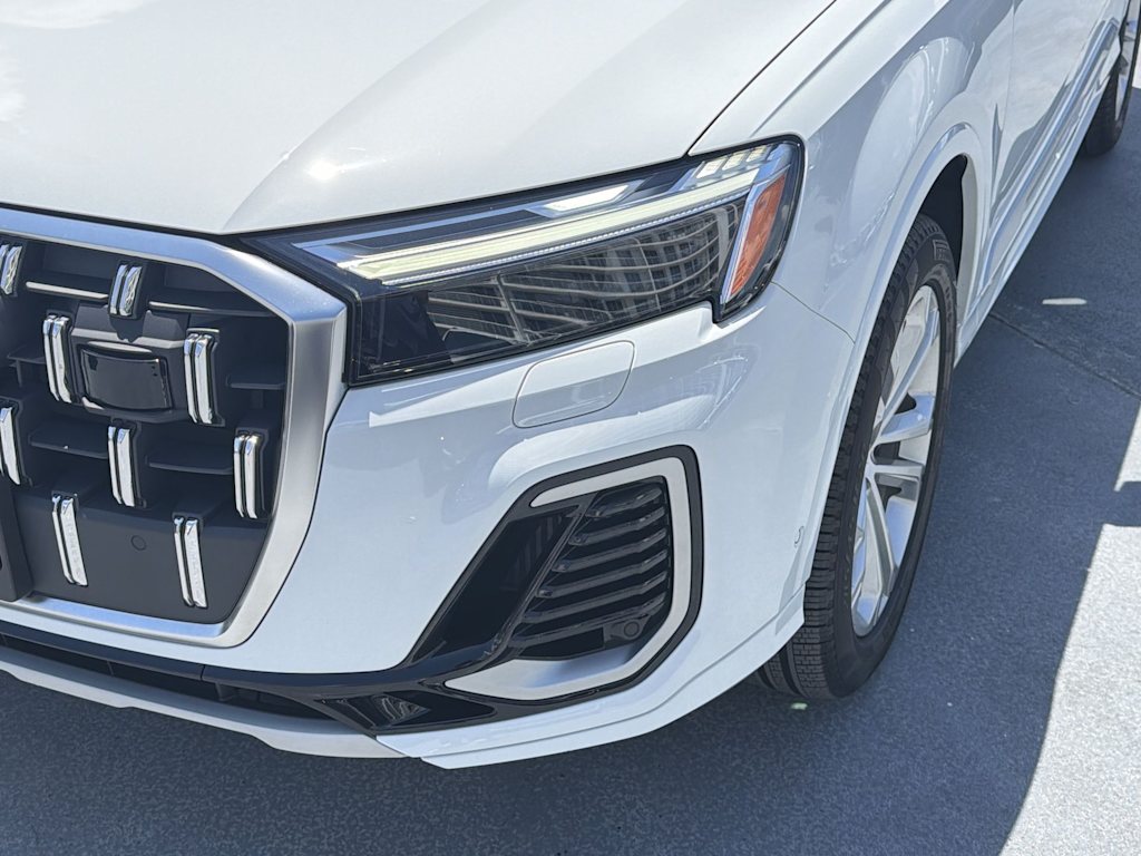 Thumbnail: 2025 Audi Q7 - 20