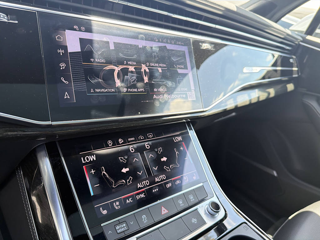 Thumbnail: 2025 Audi Q7 - 13