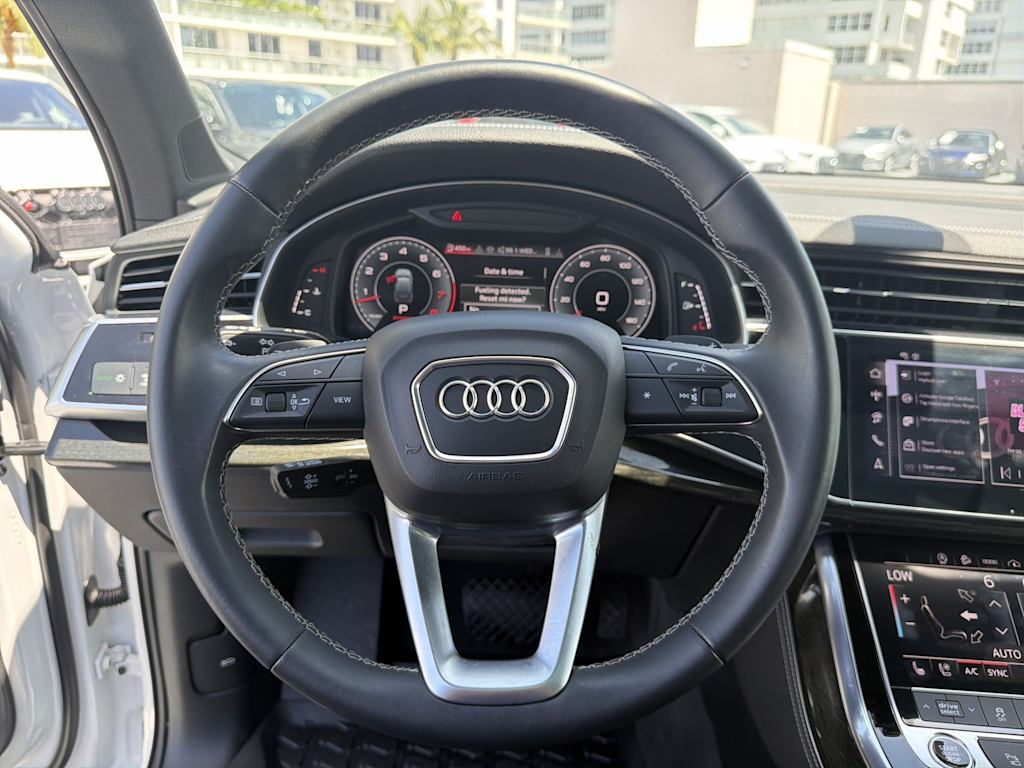 Thumbnail: 2025 Audi Q7 - 12