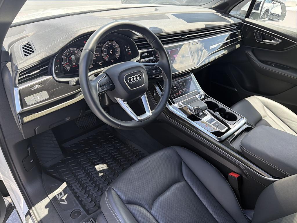 Thumbnail: 2025 Audi Q7 - 2