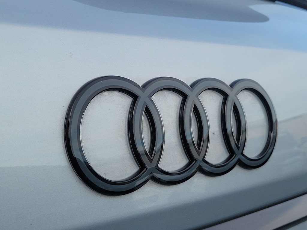 Thumbnail: 2026 Audi Q7 - 7