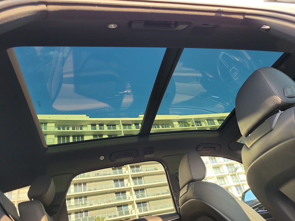 Thumbnail: 2023 Audi Q7 - 29