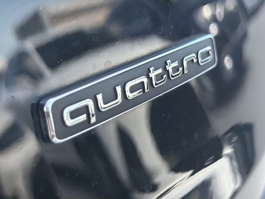 Thumbnail: 2023 Audi Q7 - 21