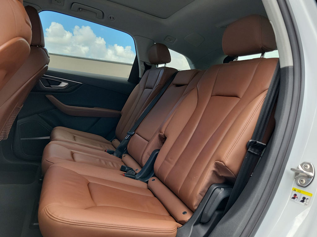 Thumbnail: 2023 Audi Q7 - 24