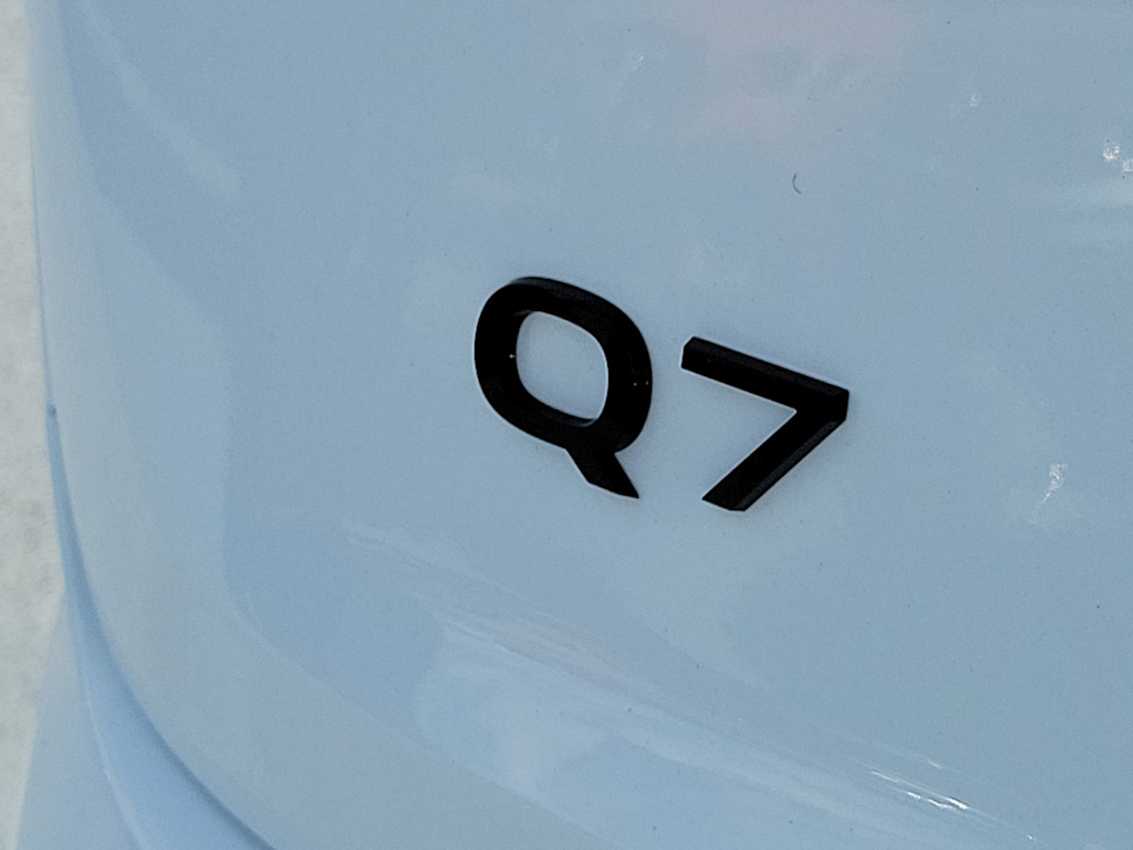 Thumbnail: 2026 Audi Q7 - 18
