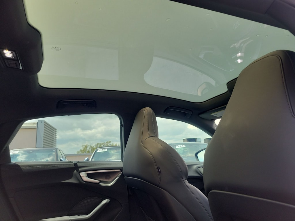 Thumbnail: 2025 Audi S5 - 25