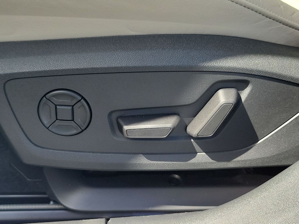 Thumbnail: 2025 Audi A5 - 22