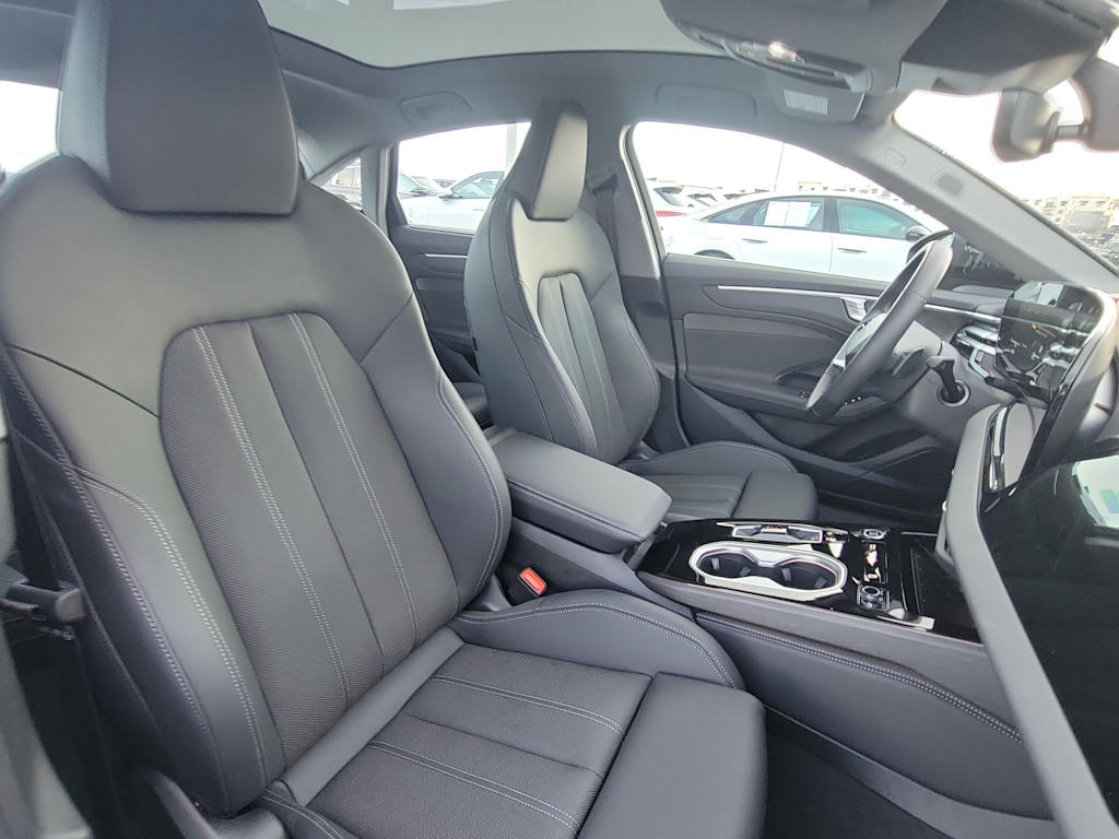 Thumbnail: 2026 Audi A6 - 11
