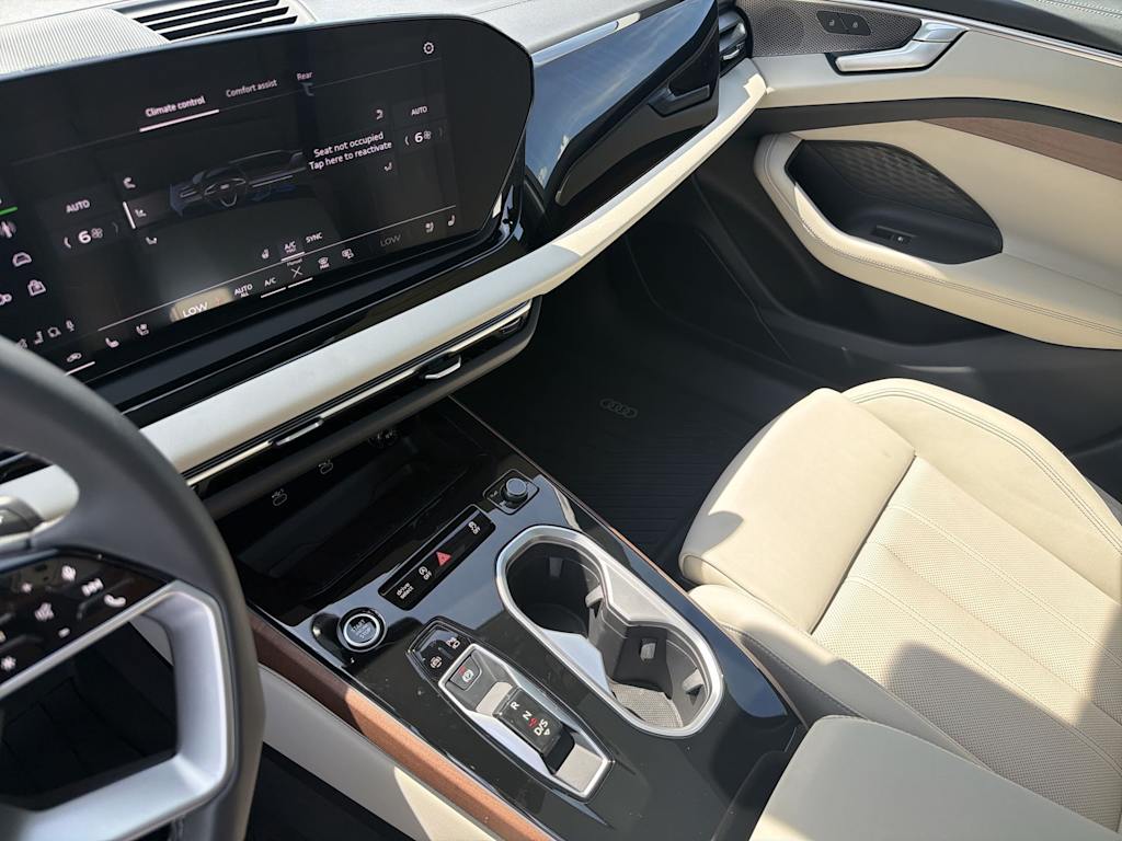Thumbnail: 2026 Audi A6 - 15