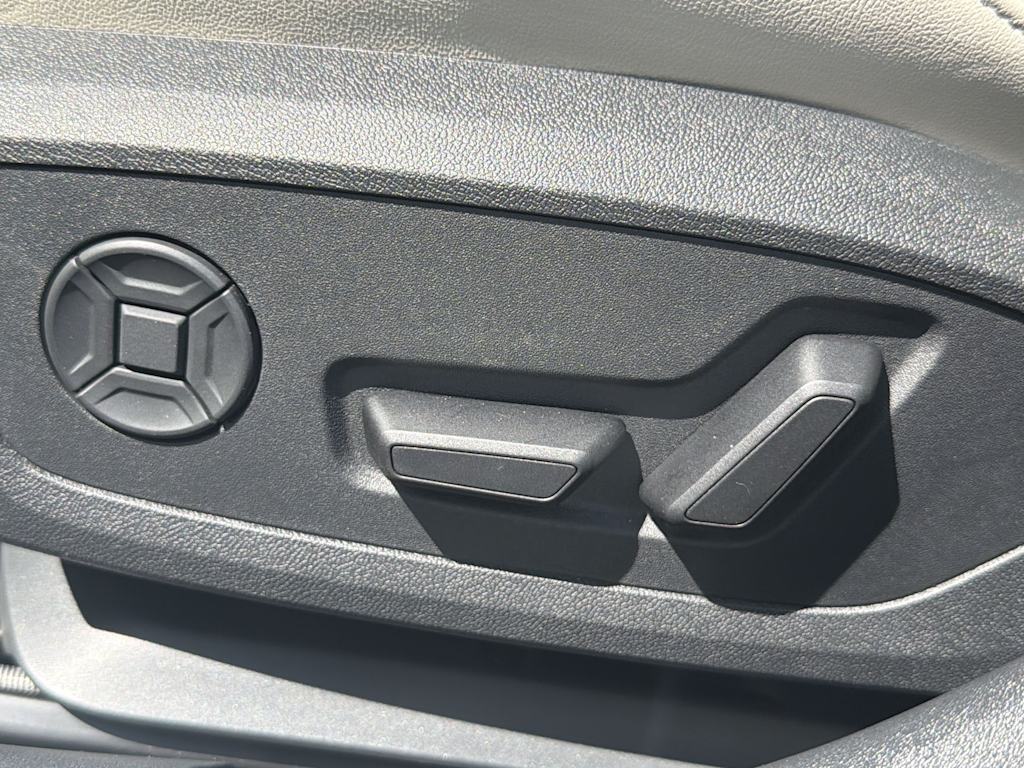 Thumbnail: 2026 Audi A6 - 24