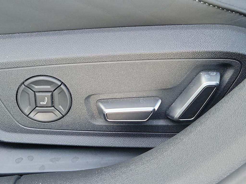 Thumbnail: 2026 Audi A6 - 25