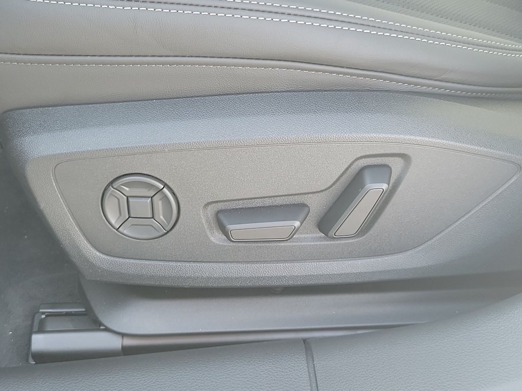 Thumbnail: 2025 Audi A6 - 21