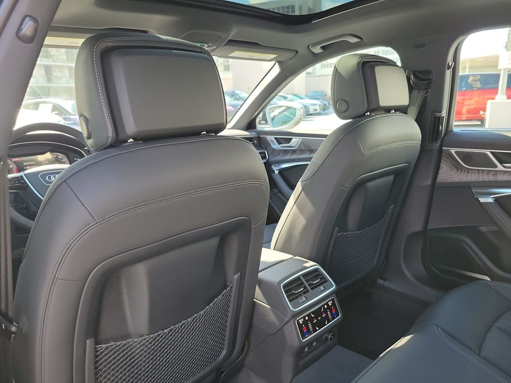 Thumbnail: 2025 Audi A6 - 12