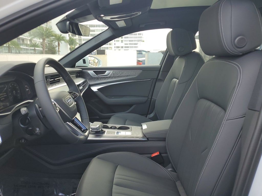 Thumbnail: 2025 Audi A6 - 9