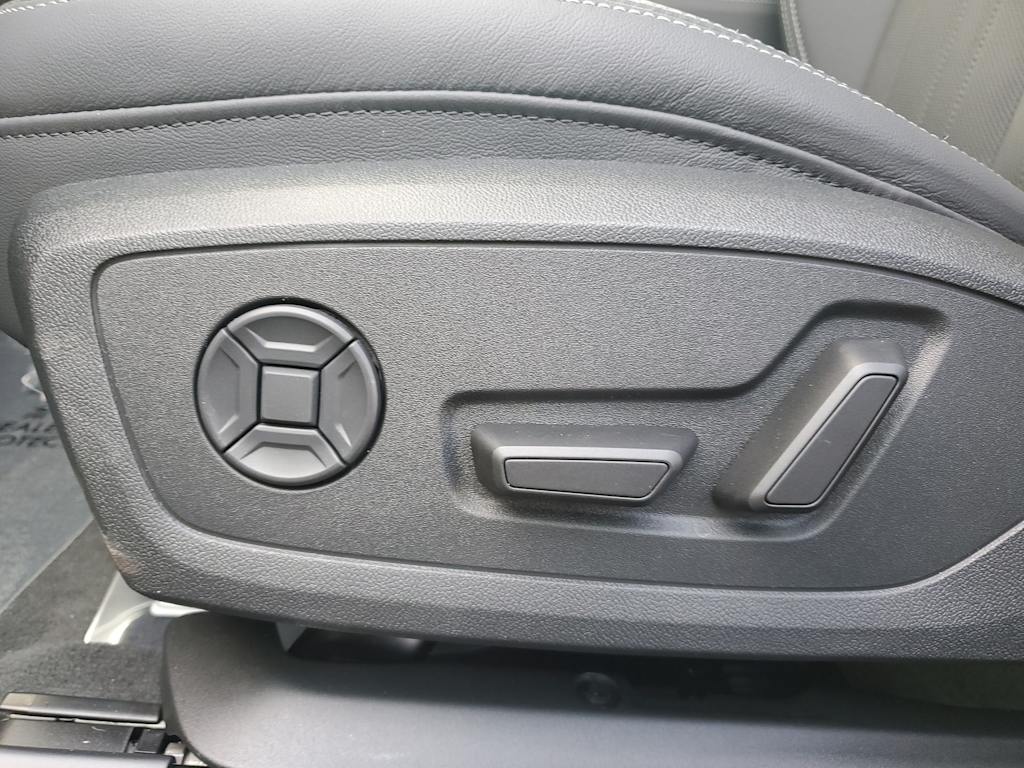 Thumbnail: 2025 Audi A6 - 19