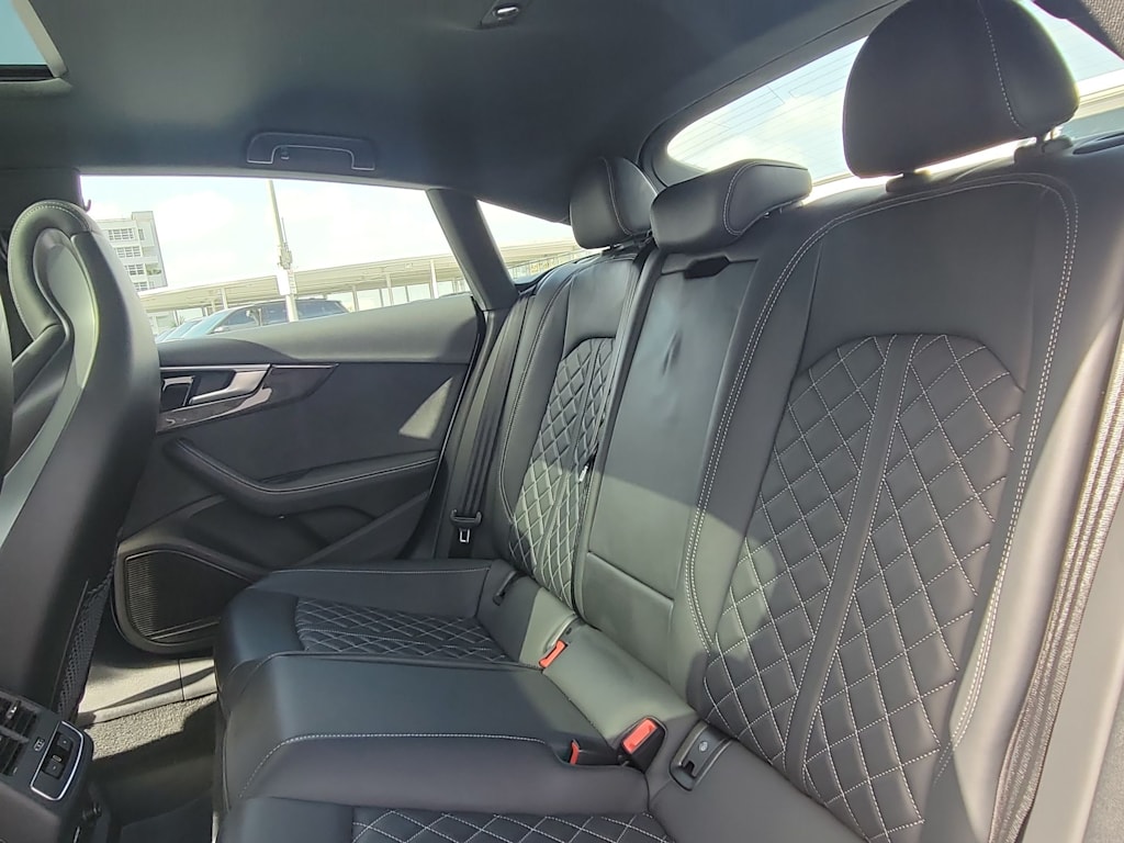 Thumbnail: 2022 Audi S5 - 26