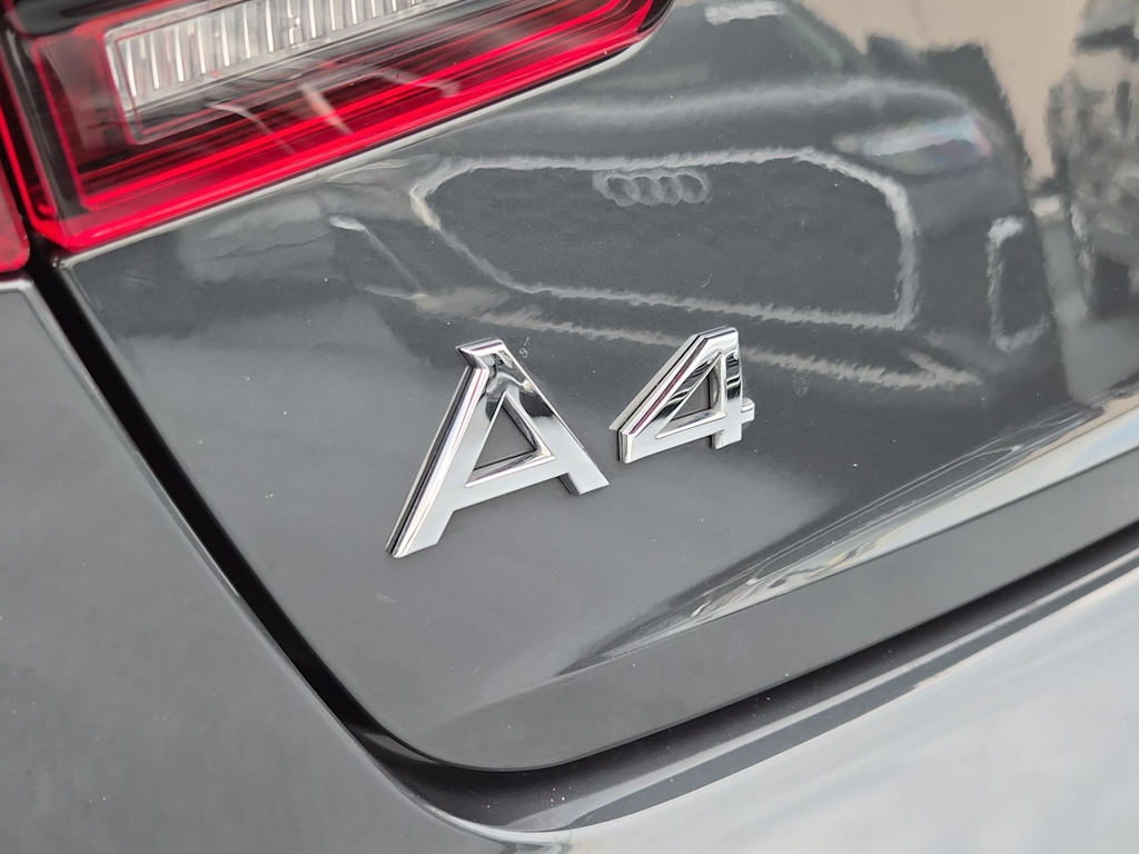Thumbnail: 2019 Audi A4 - 7
