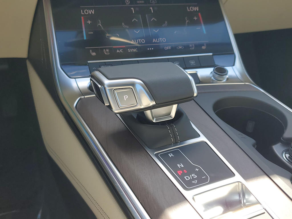 Thumbnail: 2025 Audi A6 - 12