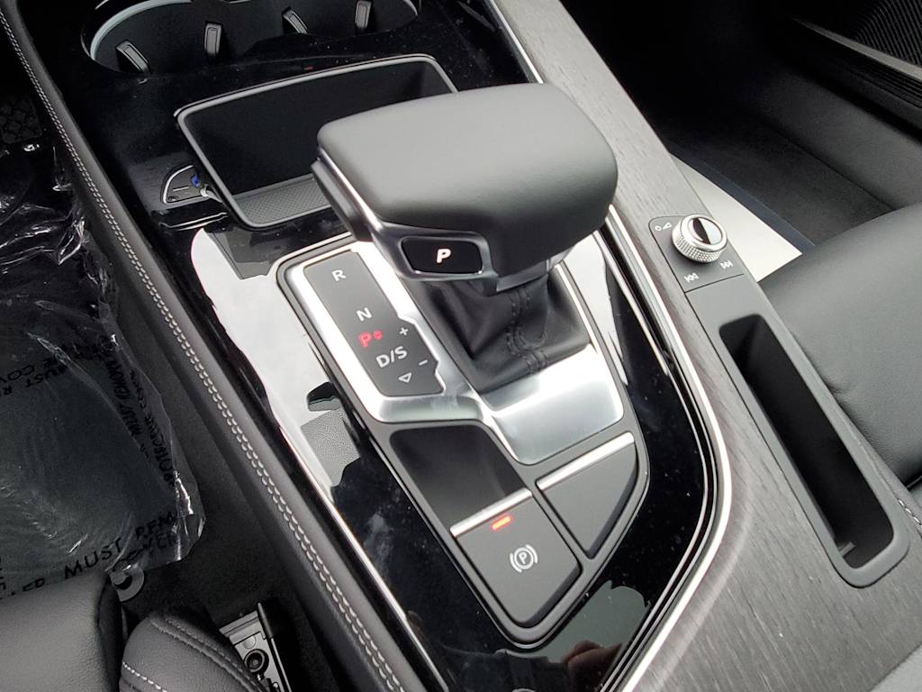 Thumbnail: 2023 Audi A4 - 16