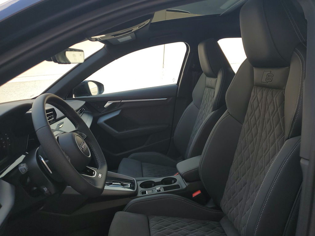 Thumbnail: 2025 Audi S3 - 9