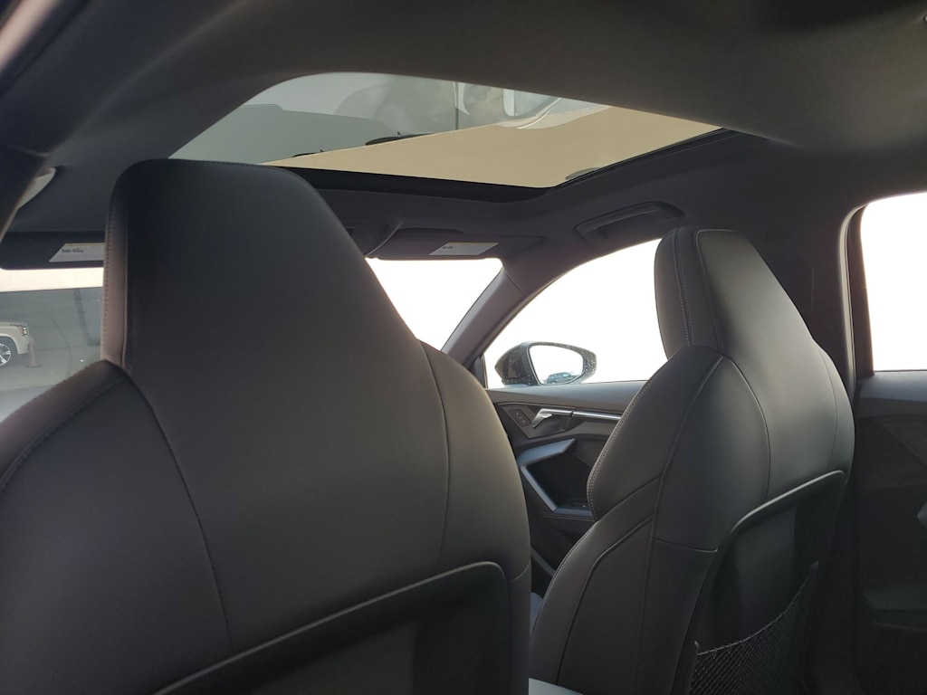 Thumbnail: 2025 Audi S3 - 18