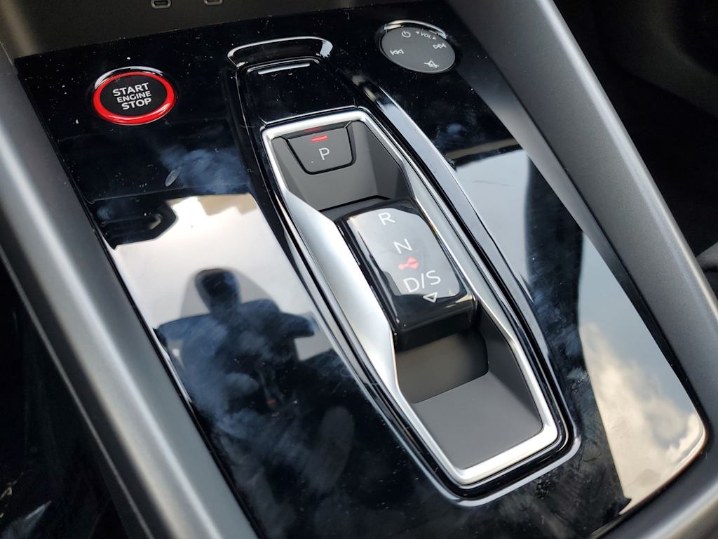 Thumbnail: 2025 Audi S3 - 12