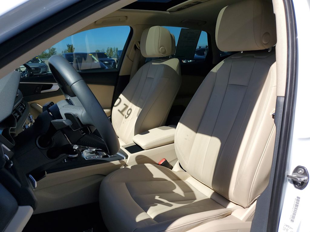 Thumbnail: 2019 Audi A4 - 11