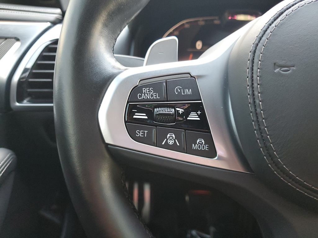 Thumbnail: 2022 BMW 8 Series - 19