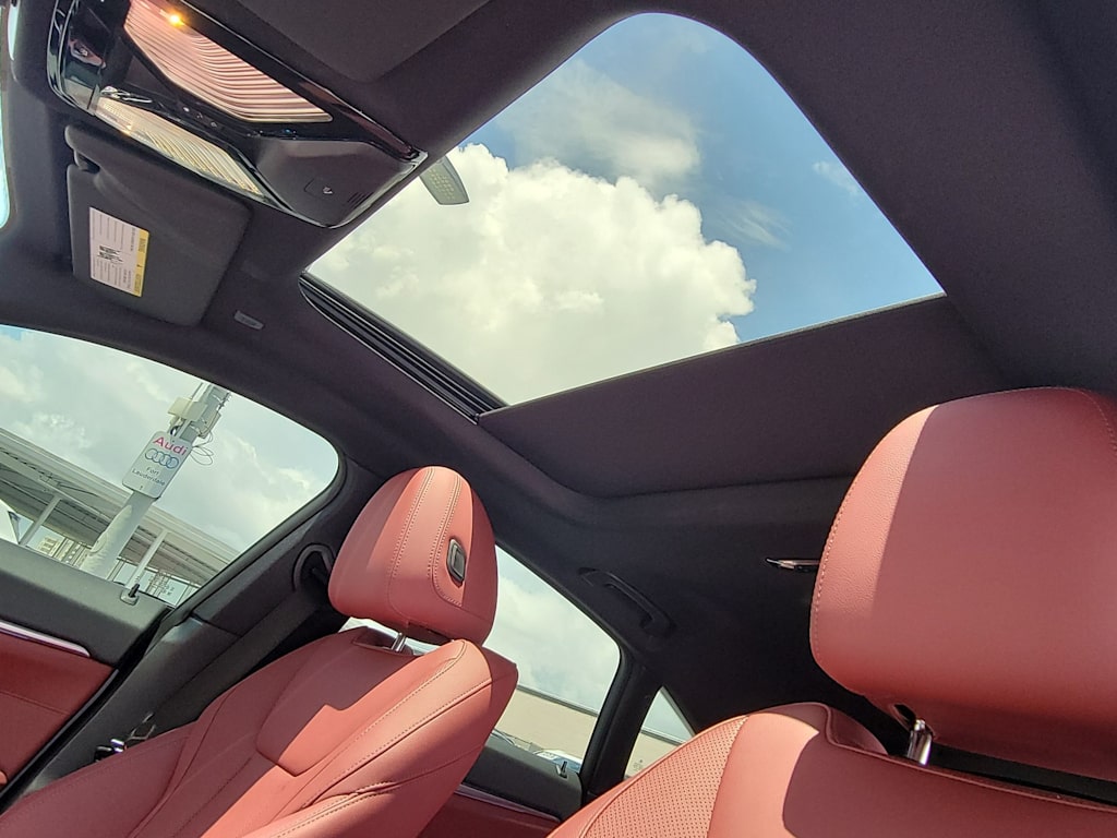 Thumbnail: 2023 BMW i4 - 23