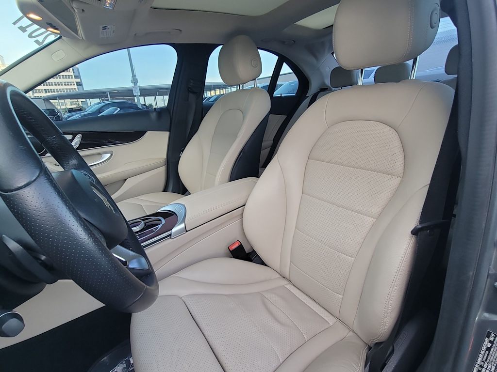 Thumbnail: 2017 Mercedes-Benz C-Class - 11