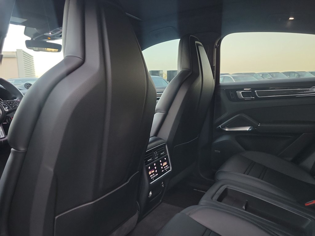 Thumbnail: 2020 Porsche Cayenne - 13