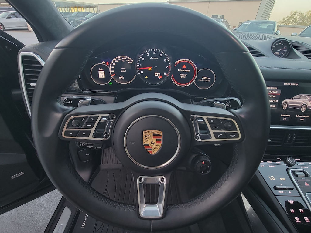 Thumbnail: 2020 Porsche Cayenne - 14