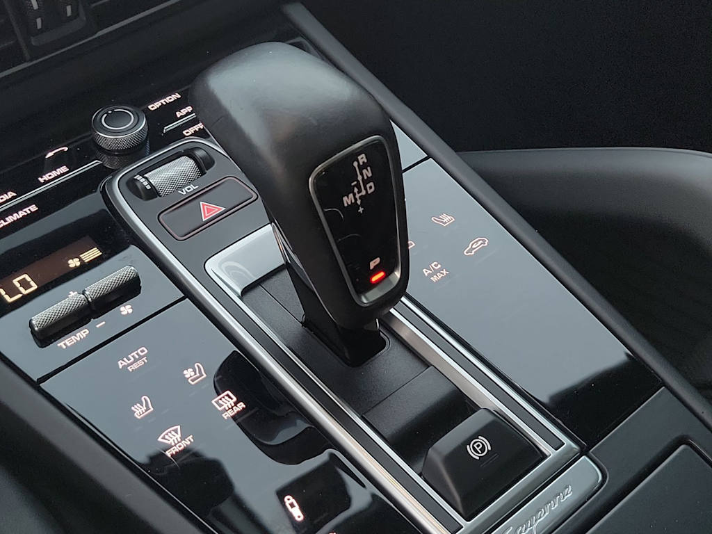 Thumbnail: 2020 Porsche Cayenne - 16