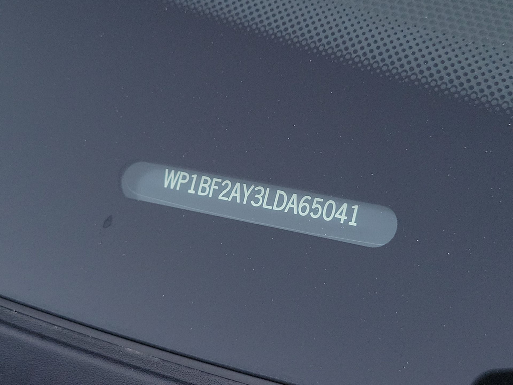 Thumbnail: 2020 Porsche Cayenne - 19