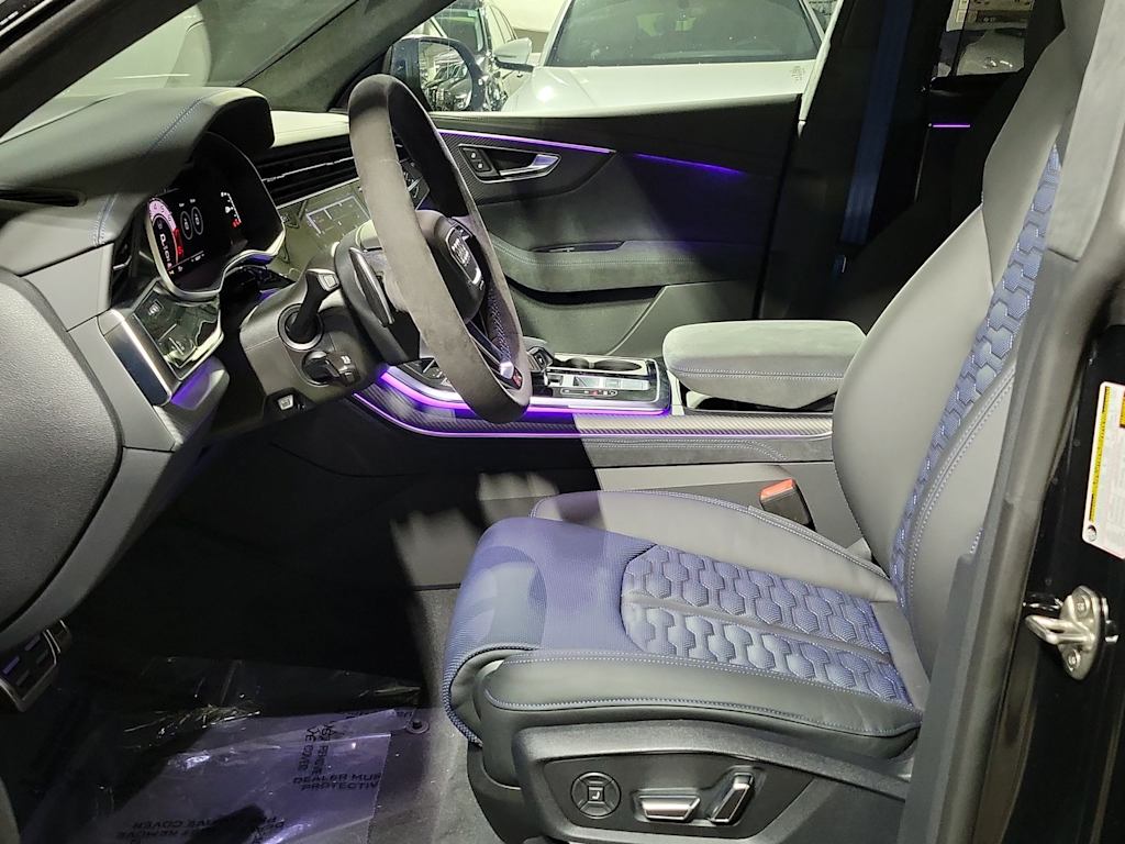 Thumbnail: 2026 Audi RS Q8 - 7