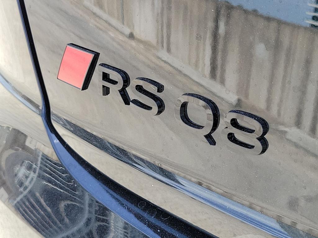 Thumbnail: 2026 Audi RS Q8 - 24